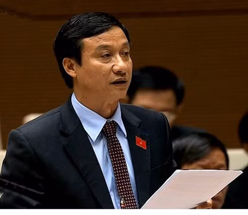 Đại biểu Quốc hội Bùi Văn Xuyền (ảnh: Vnexpress.net). Đại biểu Quốc hội Bùi Văn Xuyền (ảnh: Vnexpress.net).