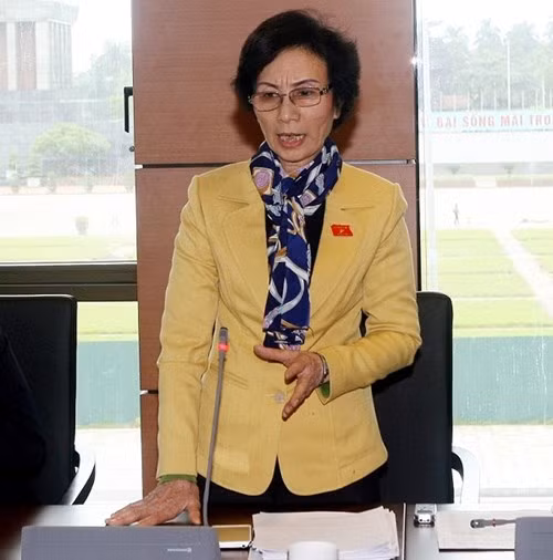 Đại biểu Quốc hội Bùi Thị An - đoàn Hà Nội (ảnh: Ngọc Quang). Đại biểu Quốc hội Bùi Thị An - đoàn Hà Nội (ảnh: Ngọc Quang).