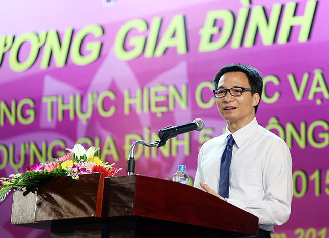 Phó Thủ tướng Vũ Đức Đam chia sẻ: "Đừng để đến ngày gia đình mới nghĩ đến gia đình". Ảnh: VGP/Đình Nam Phó Thủ tướng Vũ Đức Đam chia sẻ: "Đừng để đến ngày gia đình mới nghĩ đến gia đình". Ảnh: VGP/Đình Nam