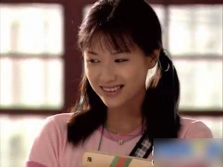 Từ Tịnh Lôi tốt nghiệp trường Kịch nghệ Bắc Kinh năm 1997...