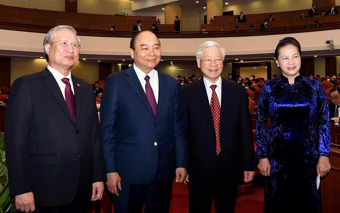 Tổng Bí thư, Chủ tịch nước Nguyễn Phú Trọng, Thủ tướng Chính phủ Nguyễn Xuân Phúc, Chủ tịch Quốc hội Nguyễn Thị Kim Ngân và Thường trực Ban Bí thư Trần Quốc Vượng tại phiên khai mạc Hội nghị Trung ương 14 khóa XII. - Ảnh: VGP/Nhật Bắc.