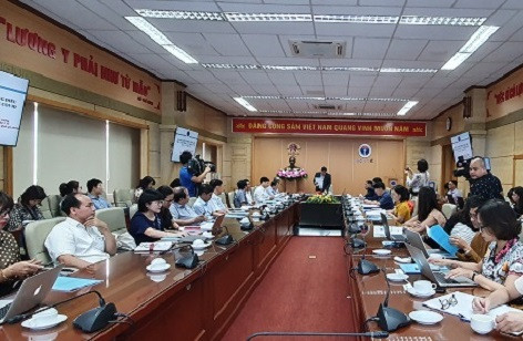 Hội nghị thảo luận các giải phóng đảm bảo an toàn phòng chống Covid-19 tại các cơ sở khám chữa bệnh.