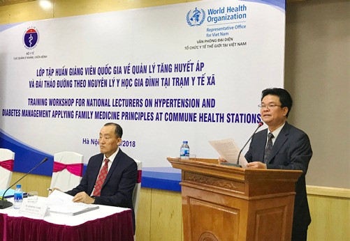 Thứ trưởng Bộ Y tế - ông Phạm Lê Tuấn phát biểu khai mạc lớp tập huẩn. ảnh: moh.gov.vn