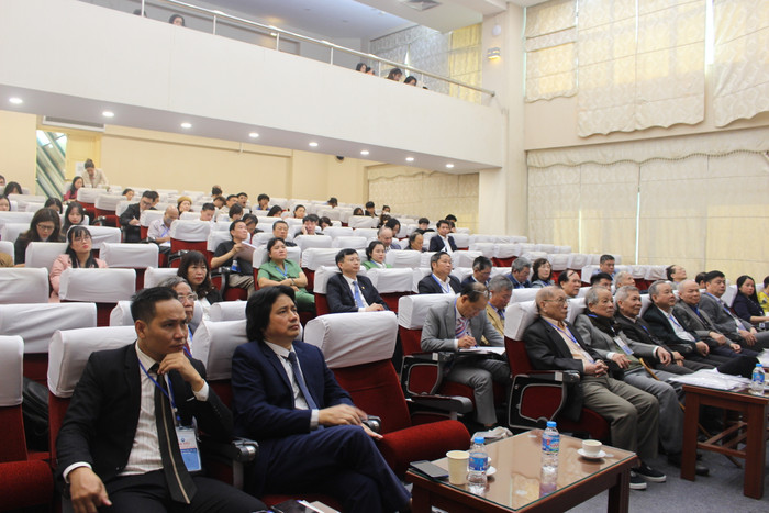 Hội thảo thu hút nhiều nhà khoa học, thầy cô, nghiên cứu sinh, học viên cao học và các bạn sinh viên. Hội thảo thu hút nhiều nhà khoa học, thầy cô, nghiên cứu sinh, học viên cao học và các bạn sinh viên.