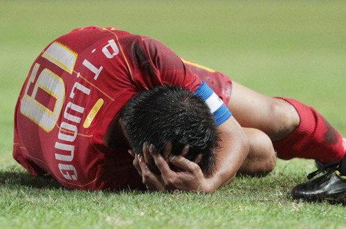 Dính chấn thương đầu nhưng Thành Lương vẫn thi đấu cho tới cuối trận.