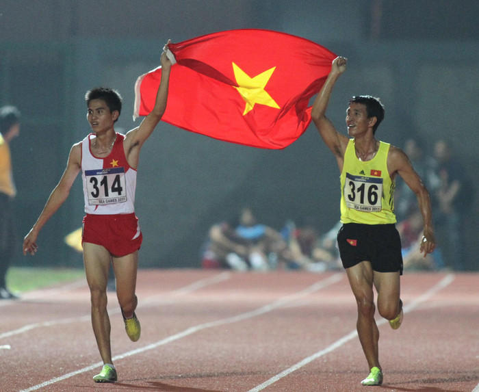 Dương Văn Thái và Nguyễn Đình Cương đã cho mọi người thấy tình đoàn kết là thế nào. Đình Cương tuy không giành HCV nhưng để lại hình ảnh đẹp khi anh thu hút mọi sự chú ý để đàn em bứt lên giành Vàng. Dương Văn Thái và Nguyễn Đình Cương đã cho mọi người thấy tình đoàn kết là thế nào. Đình Cương tuy không giành HCV nhưng để lại hình ảnh đẹp khi anh thu hút mọi sự chú ý để đàn em bứt lên giành Vàng.