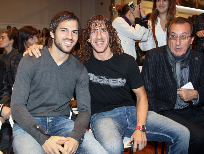 Cesc Fabregas và Carles Puyol, những người bạn rất thân của Pique cũng tới dự lễ ra mắt sách. Cesc Fabregas và Carles Puyol, những người bạn rất thân của Pique cũng tới dự lễ ra mắt sách.