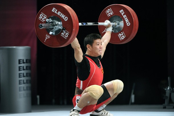 Còn đây là Thạch Kim Tuấn, kỳ vọng lớn nhất của cử tạ Việt Nam nhưng đã gây thất vọng ở cả hai giải đấu lớn trong tháng 11. Còn đây là Thạch Kim Tuấn, kỳ vọng lớn nhất của cử tạ Việt Nam nhưng đã gây thất vọng ở cả hai giải đấu lớn trong tháng 11.