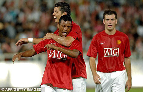 Tân binh Nani ghi bàn giúp Quỷ Đỏ thắng 6-0 ở Macau năm 2007. Tân binh Nani ghi bàn giúp Quỷ Đỏ thắng 6-0 ở Macau năm 2007.