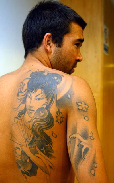 Deco xăm hình một geisha.