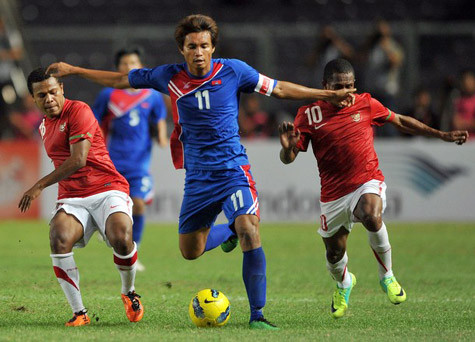 U23 Indonesia (áo đỏ) đã có khởi đầu suôn sẻ. U23 Indonesia (áo đỏ) đã có khởi đầu suôn sẻ.