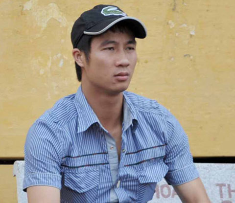 Quốc Vượng không được nhiều CLB quan tâm bởi quá khứ đen và tiền sử chấn thương. Quốc Vượng không được nhiều CLB quan tâm bởi quá khứ đen và tiền sử chấn thương.