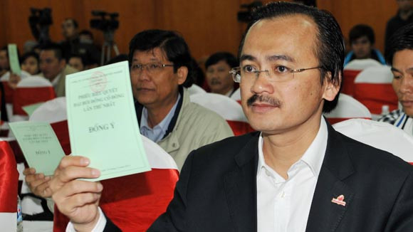 Bầu Thắng: “Tôi ghét nhất sự gian dối, gian dối trong bóng đá tôi càng ghét”. Bầu Thắng: “Tôi ghét nhất sự gian dối, gian dối trong bóng đá tôi càng ghét”.