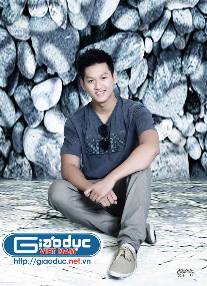 Quý Phước sở hữu vẻ đẹp trai, mạnh khỏe của tuổi 18. Quý Phước sở hữu vẻ đẹp trai, mạnh khỏe của tuổi 18.