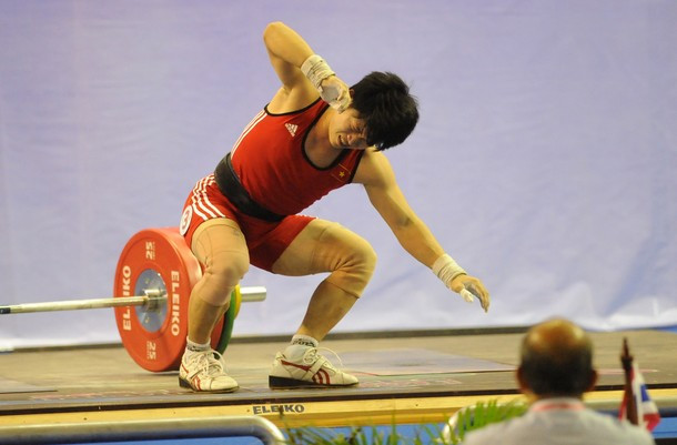 Nỗi thất vọng của Quốc Toàn. Tuy nhiên, Quốc Toàn sau đó đã xuất sắc thành công ở mức tạ 155kg. Nỗi thất vọng của Quốc Toàn. Tuy nhiên, Quốc Toàn sau đó đã xuất sắc thành công ở mức tạ 155kg.