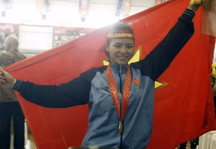 Chơi trên đất Indonesia, quê hương của Pencak Silat nhưng các võ sĩ Việt Nam vẫn có một kỳ Đại hội bội thu Vàng. Chơi trên đất Indonesia, quê hương của Pencak Silat nhưng các võ sĩ Việt Nam vẫn có một kỳ Đại hội bội thu Vàng.