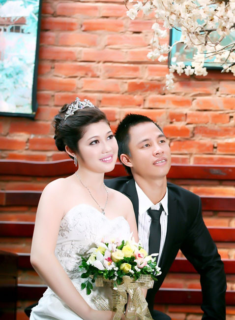 Tiền vệ Xuân Thành: Thuốc lắc, án treo giò và... đám cưới ảnh 1 Tiền vệ Xuân Thành: Thuốc lắc, án treo giò và... đám cưới ảnh 1