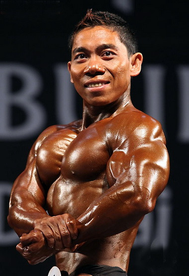 Và đây là Phạm Văn Mách chỉ vài ngày trước, khi anh giành HCV châu Á. Và đây là Phạm Văn Mách chỉ vài ngày trước, khi anh giành HCV châu Á.