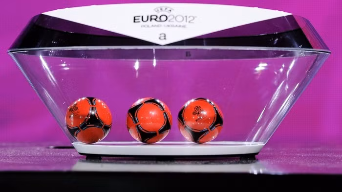 Những quả bóng dùng để bốc thăm.