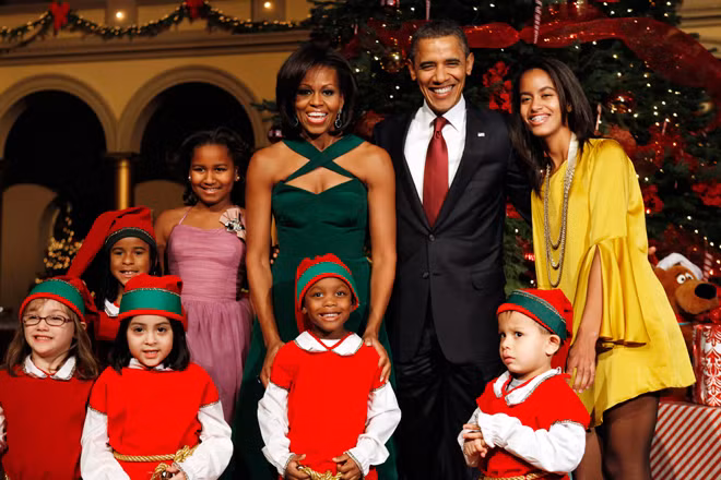 Gia đình tổng thống Mỹ Obama mừng Giáng sinh ở Nhà Trắng.