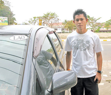 Chân sút Lamnao Singto. Chân sút Lamnao Singto.