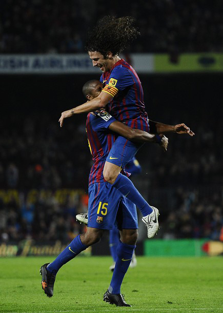 … Cùng đồng đội Keita. … Cùng đồng đội Keita.