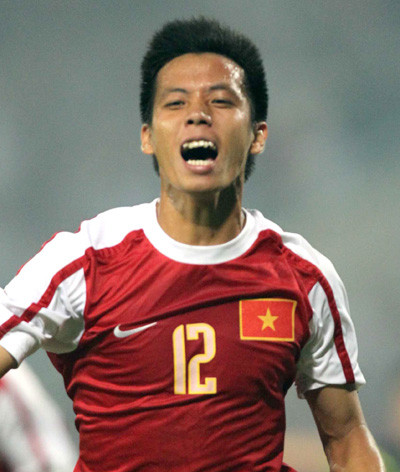 Văn Quyết là cầu thủ duy nhất lập được hat-trick. Ảnh: Quang Minh Văn Quyết là cầu thủ duy nhất lập được hat-trick. Ảnh: Quang Minh