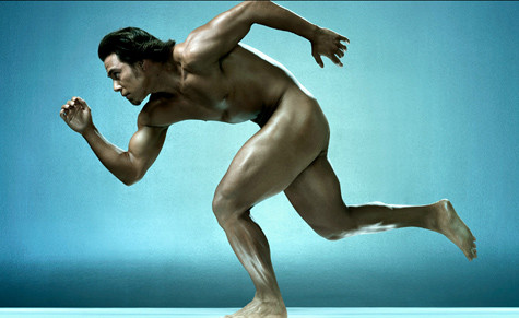 Bức ảnh đẹp thể hiện tư thế mạnh mẽ của VĐV Apolo Ohno.