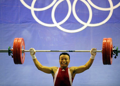 Cử tạ Việt Nam mới chỉ giành được 1 HCV SEA Games 26. Cử tạ Việt Nam mới chỉ giành được 1 HCV SEA Games 26.