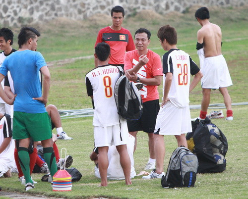 HLV Falko Goetz: U23 Việt Nam sẽ giành ngôi đầu bảng ảnh 3 HLV Falko Goetz: U23 Việt Nam sẽ giành ngôi đầu bảng ảnh 3