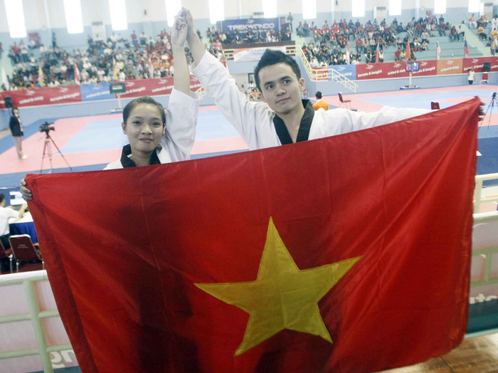 Đình Toàn và Minh Tú giành HCV cho Taekwondo Việt Nam. Đình Toàn và Minh Tú giành HCV cho Taekwondo Việt Nam.