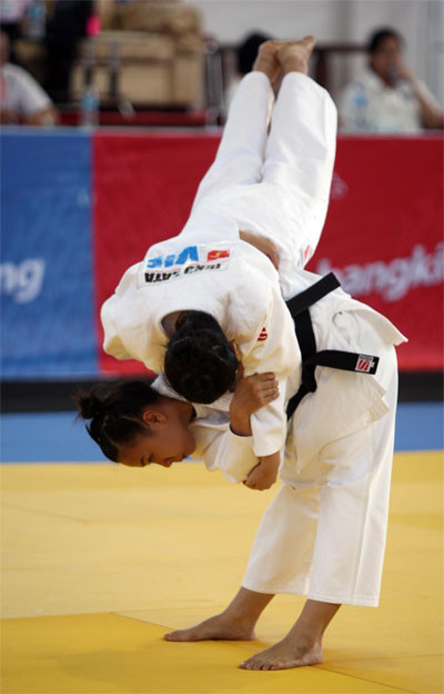 Võ sĩ Judo Việt Nam khóc nức nở vì bị trọng tài ép ảnh 4 Võ sĩ Judo Việt Nam khóc nức nở vì bị trọng tài ép ảnh 4