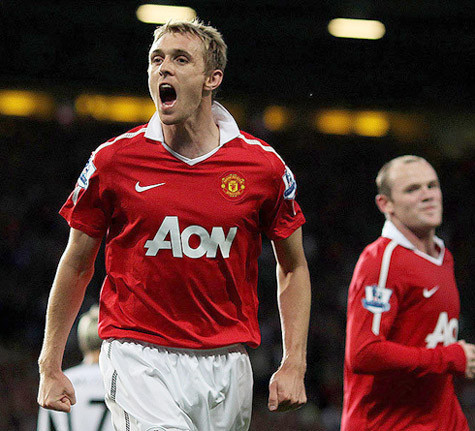 Darren Fletcher phải tạm xa sân cỏ để chữa trị bệnh.