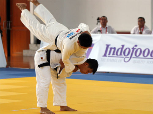 Võ sĩ Judo Việt Nam khóc nức nở vì bị trọng tài ép ảnh 2 Võ sĩ Judo Việt Nam khóc nức nở vì bị trọng tài ép ảnh 2