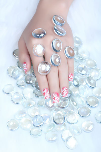 Móng tay xinh xắn cho ngày cưới ảnh 1 Móng tay xinh xắn cho ngày cưới ảnh 1