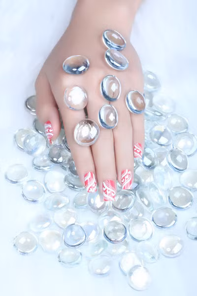 Móng tay xinh xắn cho ngày cưới ảnh 1 Móng tay xinh xắn cho ngày cưới ảnh 1