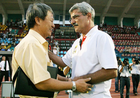 HLV Lê Thụy Hải và Calisto sẽ làm việc ở cùng một đội bóng? HLV Lê Thụy Hải và Calisto sẽ làm việc ở cùng một đội bóng?