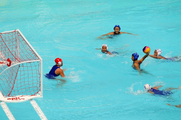 Kan Enci Mary (Singapore) dứt điểm ghi bàn.