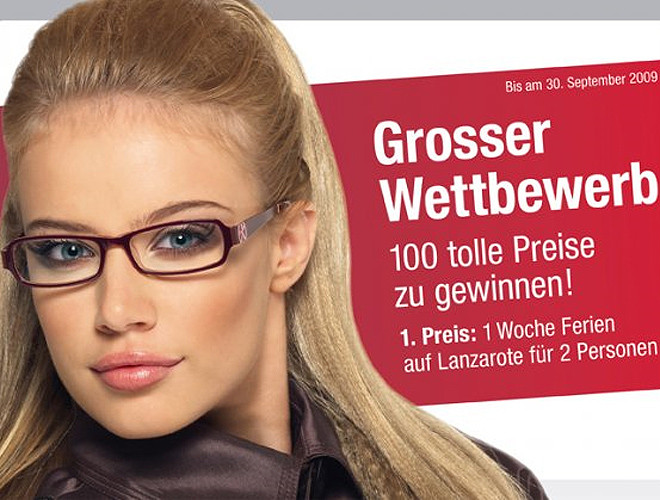 Năm 2006, Xenia Tchoumitcheva đi thi hoa hậu Thụy Sĩ. Cô đoạt ngôi Á hậu và hoa hậu ảnh trong cuộc thi này. Năm 2006, Xenia Tchoumitcheva đi thi hoa hậu Thụy Sĩ. Cô đoạt ngôi Á hậu và hoa hậu ảnh trong cuộc thi này.