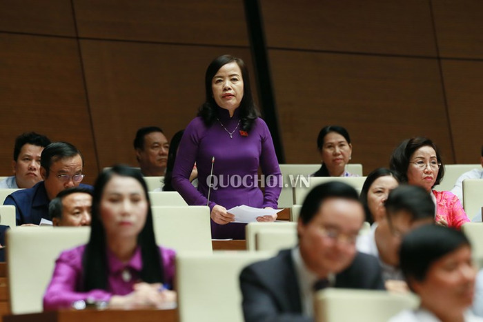Đại biểu Quốc hội Nguyễn Thị Kim Thúy nêu rõ có quá nhiều thủ tục khiến dự án sử dụng vốn ODA nhân đạo bị chậm. ảnh: quochoi.vn Đại biểu Quốc hội Nguyễn Thị Kim Thúy nêu rõ có quá nhiều thủ tục khiến dự án sử dụng vốn ODA nhân đạo bị chậm. ảnh: quochoi.vn
