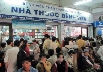 Khi đến bệnh viện, điểm tựa của bệnh nhân là y đức của người thầy thuốc