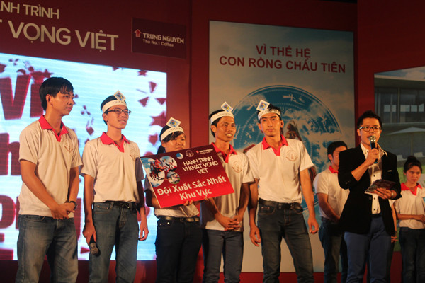 Đội trường ĐH Cần Thơ xuất sắc đoạt giải nhất cuộc thi "Sáng tạo tương lai" Đội trường ĐH Cần Thơ xuất sắc đoạt giải nhất cuộc thi "Sáng tạo tương lai"