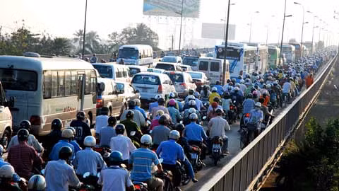 Cầu Sài Gòn hiện hữu đã quá già nua và không còn đáp ứng được nhu cầu giao thông ngày càng lớn của TP. HCM Cầu Sài Gòn hiện hữu đã quá già nua và không còn đáp ứng được nhu cầu giao thông ngày càng lớn của TP. HCM