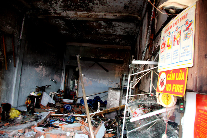 Những gì còn lại sau vụ nổ kinh hoàng Những gì còn lại sau vụ nổ kinh hoàng