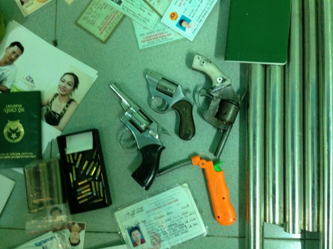 Kho hàng nóng của băng nhóm Tùng "lò gạch" bị thu giữ Kho hàng nóng của băng nhóm Tùng "lò gạch" bị thu giữ