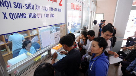 Bệnh nhân nghèo phải gánh thêm chi phí "hoa hồng" cho các bác sĩ khi làm các xét nghiệm theo chỉ định. Bệnh nhân nghèo phải gánh thêm chi phí "hoa hồng" cho các bác sĩ khi làm các xét nghiệm theo chỉ định.