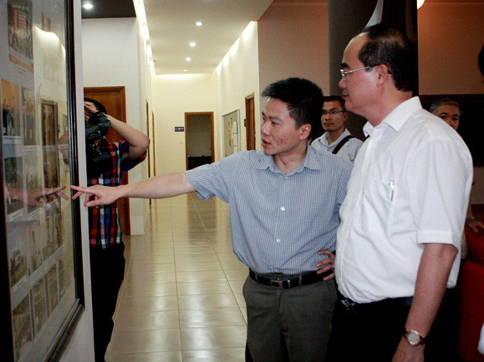 Phó Thủ tướng Nguyễn Thiện Nhân và GS Ngô Bảo Châu tại Viện Toán. >> Chùm ảnh độc: PTT Nguyễn Thiện Nhân và GS Ngô Bảo Châu tại Viện Toán Phó Thủ tướng Nguyễn Thiện Nhân và GS Ngô Bảo Châu tại Viện Toán. >> Chùm ảnh độc: PTT Nguyễn Thiện Nhân và GS Ngô Bảo Châu tại Viện Toán