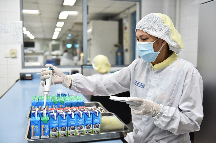 Cô Gái Hà Lan nỗ lực nghiên cứu những sản phẩm dinh dưỡng cân bằng phù hợp nhu cầu trẻ em Việt Nam.