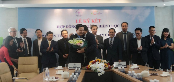 Tuần Châu và Coteccons chính thức trở thành anh em.