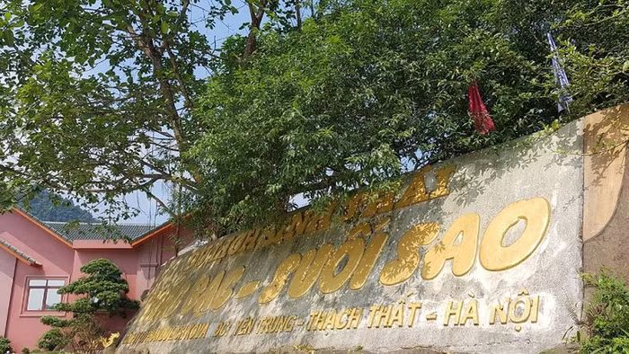 Một góc khu du lịch sinh thái Thác Bạc - Suối Sao gần gũi, thân thiện với môi trường rừng sản xuất.